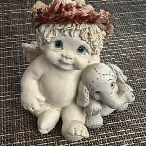Vintage 1996 Dreamsicles 10019 Angel Figurine with Elephant Companion